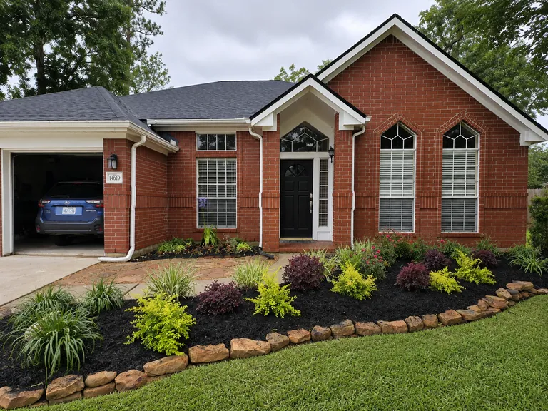 Landscaping by Menjivar